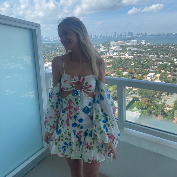 Meet your Posher, Summer - Picture 1 of 1